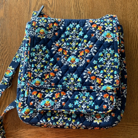 🔴Final Price✨HP✨ Vera Bradley large crossbody bag - Picture 5 of 5